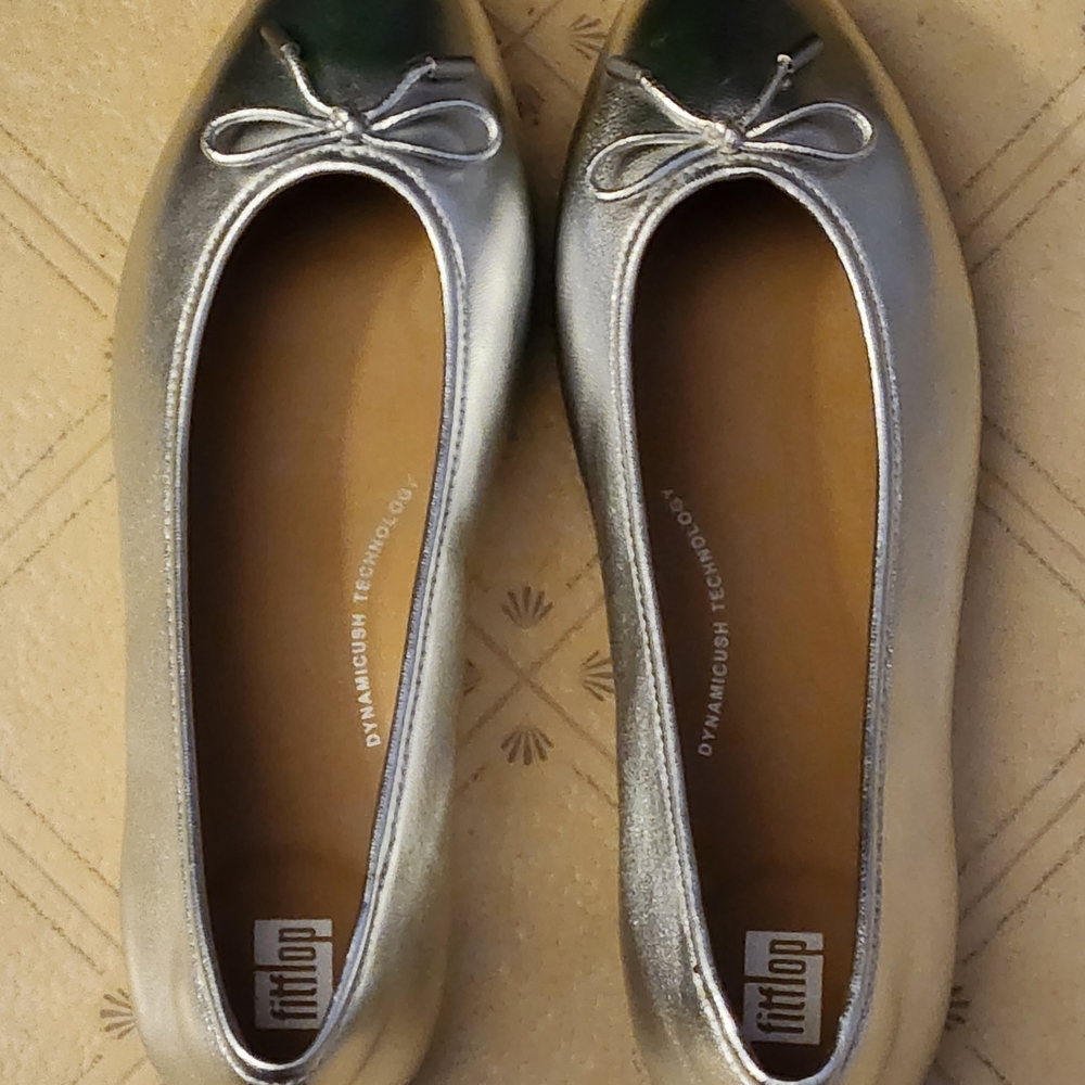 FitFlop Metallic Silver Flats